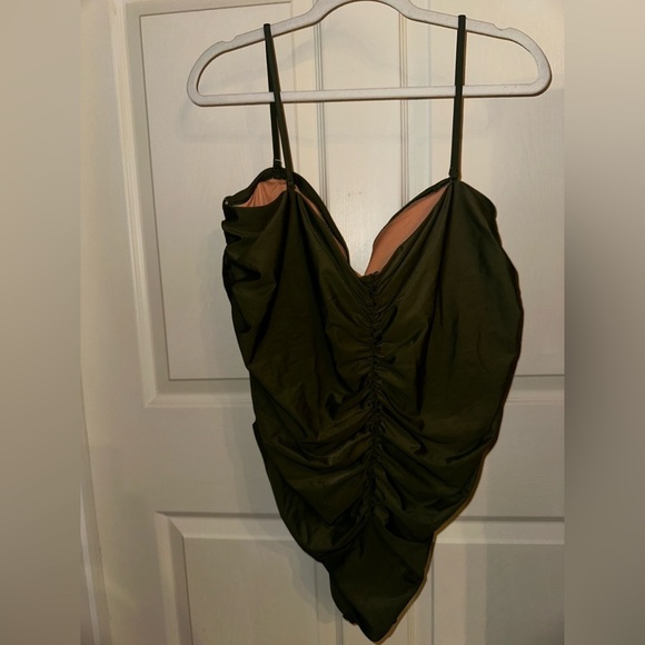 NWT J. Crew playa Green Ruched one piece swimsuit 24 summer beach vacation - Picture 4 of 10